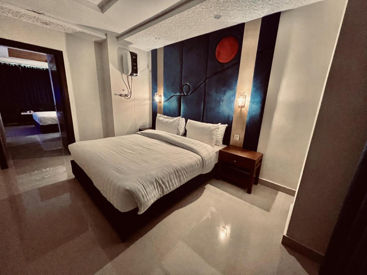 Shelton Suites Бурбан Екстериор снимка