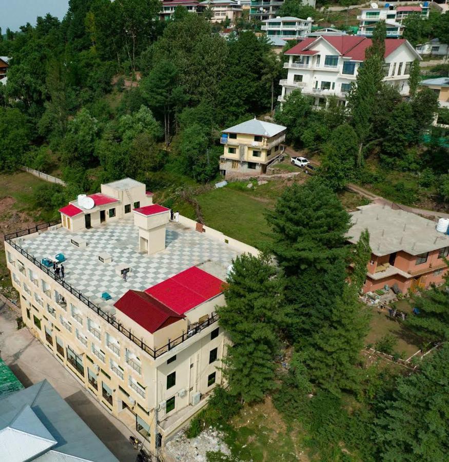 Shelton Suites Бурбан Екстериор снимка